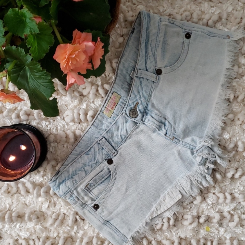 Cut off shorts